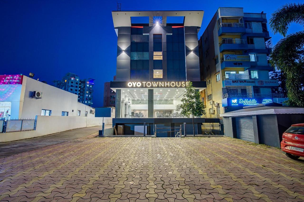 Oyo Townhouse 048 Hadapsar Otel Phursungi Dış mekan fotoğraf